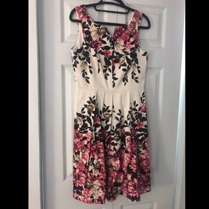 NWT - White House Black Market floral print dress